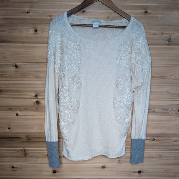 Sundance Tops - Sundance Cream Cotton Slub Lace Applique Long Sleeve Top Grey Cuffs Womens L